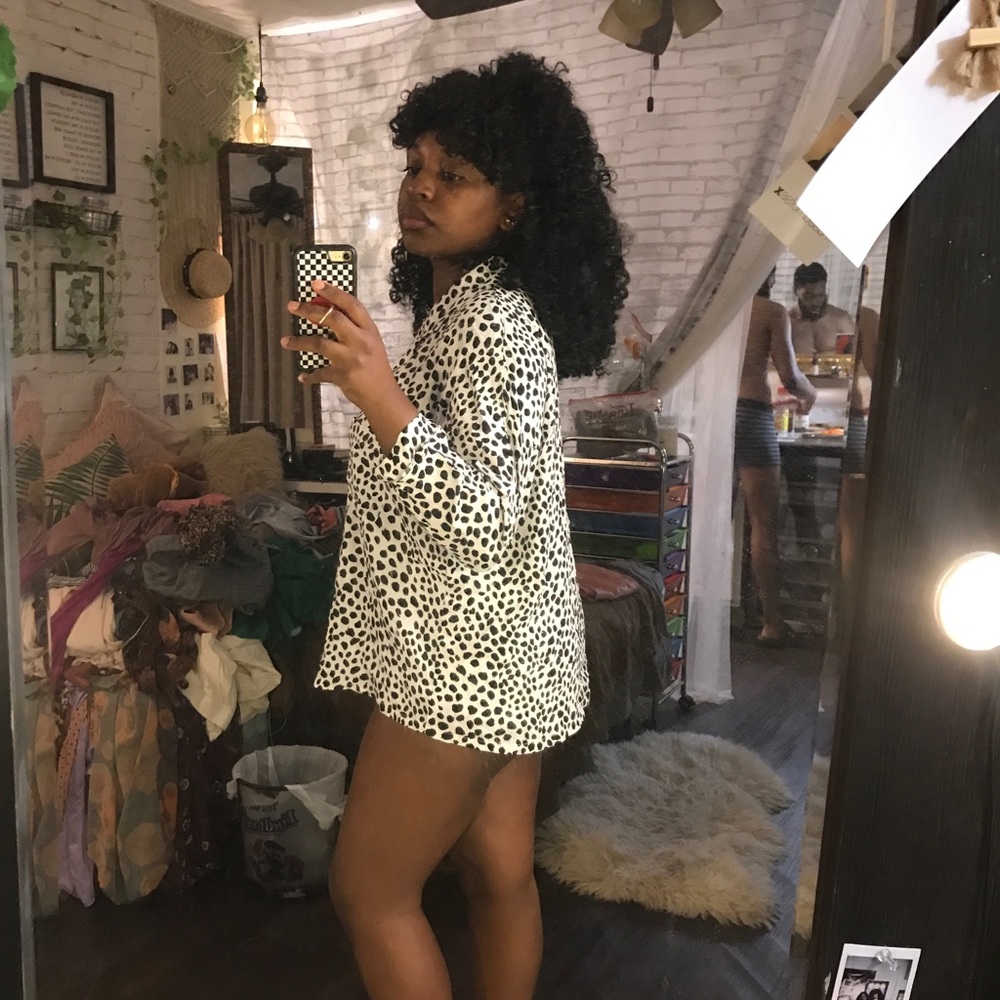 WHITE LEOPARD TOP - Picture 4 of 8